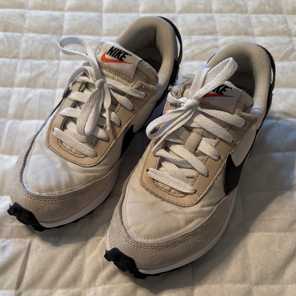 Nike White and Beige Athletic Shoes - Picture 2 of 4
